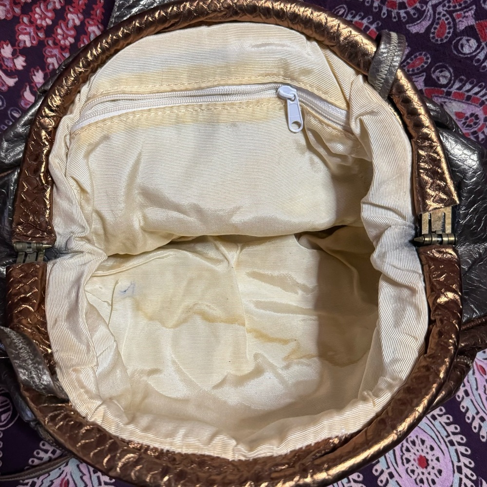 Vintage patchwork leather bag. - Picture 4 of 9